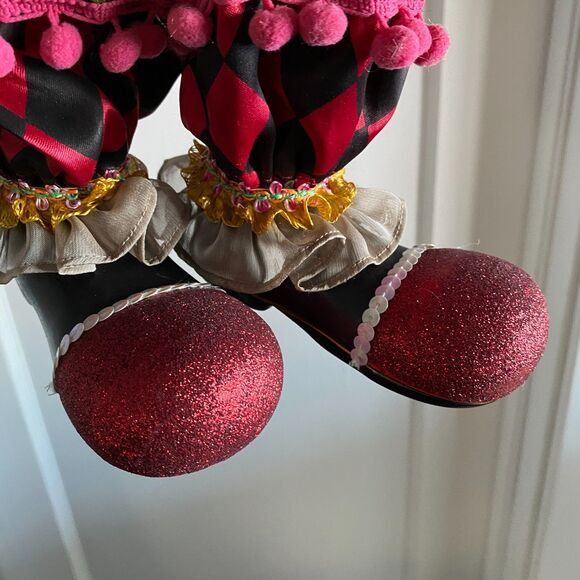 Kasma Collection 24 Inch Porcelain and Cloth Jester Clown Collectible Doll, EUC - Picture 10 of 16